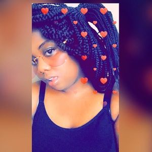 Meet your Posher, Tyraia